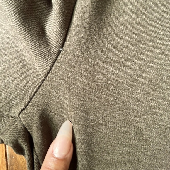 EUC Fashion Nova 2 Piece Bondoc Biker Short Set with Crop Top Olive Green Small - Picture 10 of 11